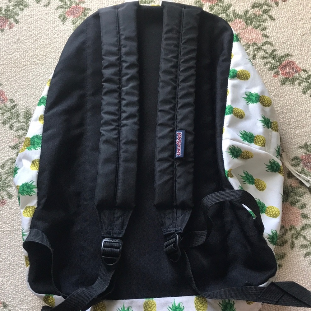 Backpack - Picture 2 of 4